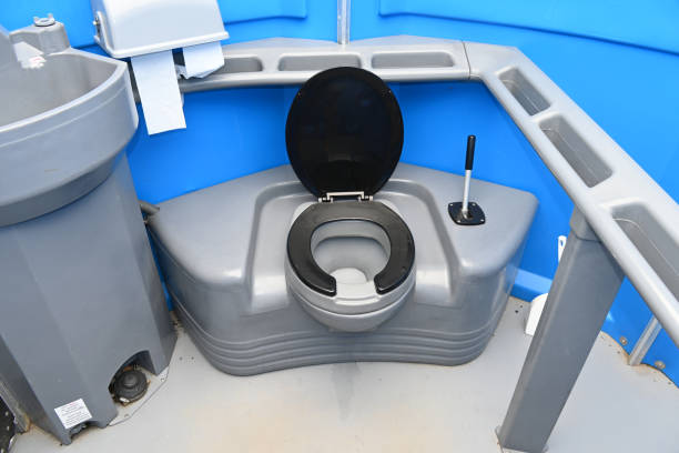 Best Portable bathroom rental  in Huntington Woods, MI